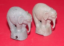 KELLOGGS * 2 Vintage 1959 Small Plastic Circus Elephants * Sugar Smacks *