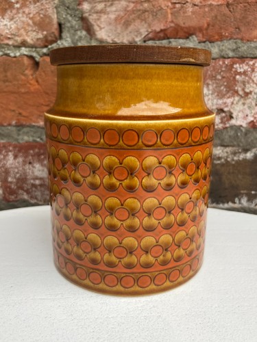 Hornsea saffron storage jar - hornsea,