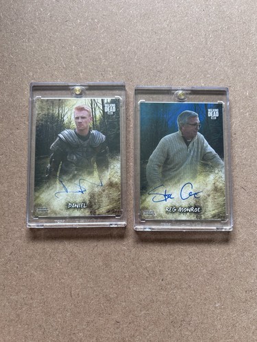 The walking dead topps - walking,