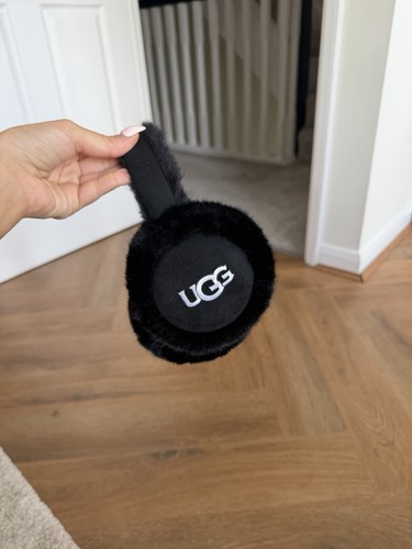 Black faux fur winter - black,