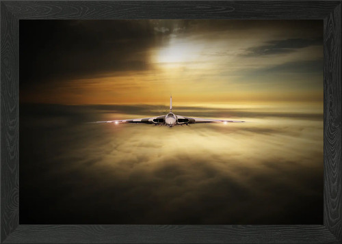 Vulcan bomber xh558 - bomber, skimming