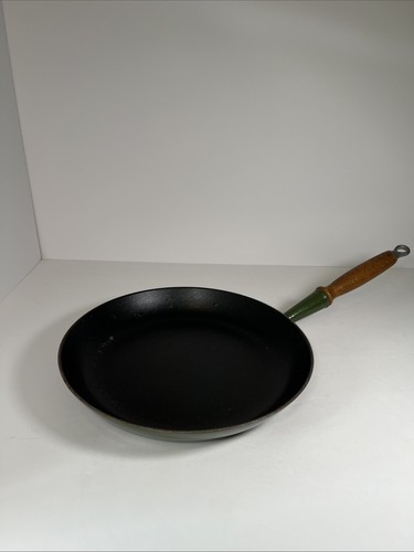 Creuset dark green - le,