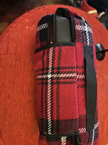 Red black white tartan fleece - black,