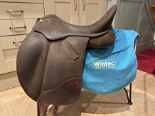  17” (43cm) Wintec Isabell Werth dressage saddle adjustable stirrup bars 2018