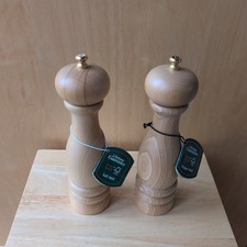 T & G Woodware 21 cm BeechWood Salt & Pepper Mills/Grinders. Adjustable. Unused!