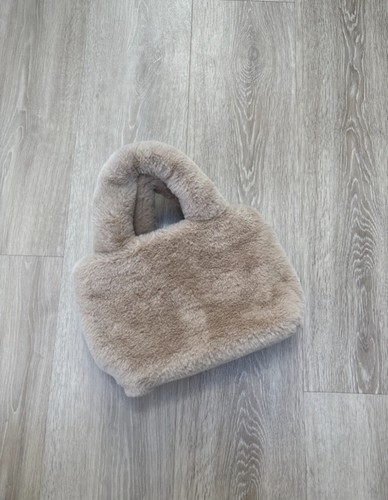 Beige faux fur - faux,