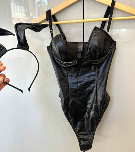 Ann summers bondage bunny - summers,
