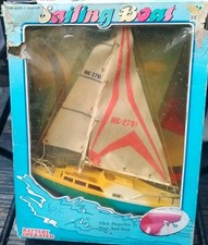 MC-2701 sailing boat Battery Operated Sailing Boat Vintage By Mac Toys