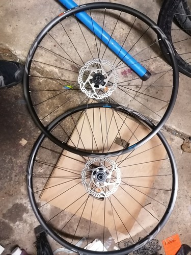 Shimano disc wheelset 700c - wheelset,
