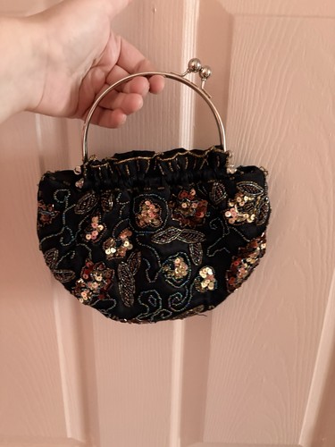 Black gold beaded - gold, sequin
