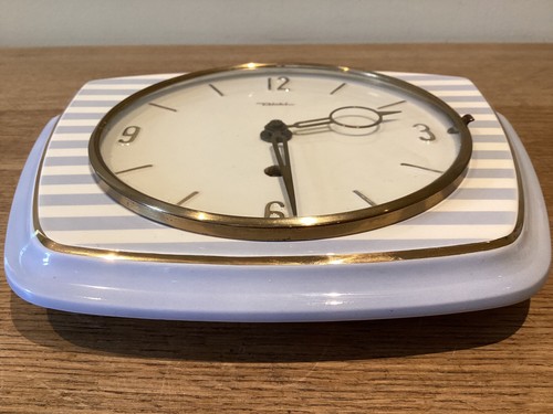 Diehl wall clock with - clock, key