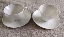 Vintage 1960s Arabia Finland Pair Of Porcelain Tea Cups And Saucers.