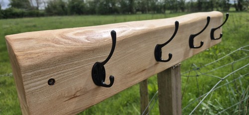 Solid live edge - solid, hook