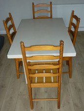 Table and 4 chairs, table =