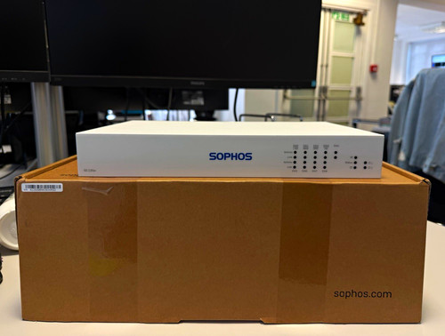 Sophos 135w firewall vpn - firewall,