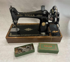 Vintage Singer Hand Crank Sewing Machine – Model  y9091497 Untested & Case & Key