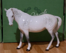 Beswick Mare Head Down Facing