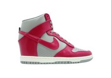 Women’s Size 7.5 - Nike Dunk