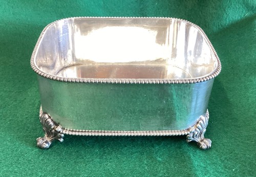 Meriden silver plate dish - meriden,