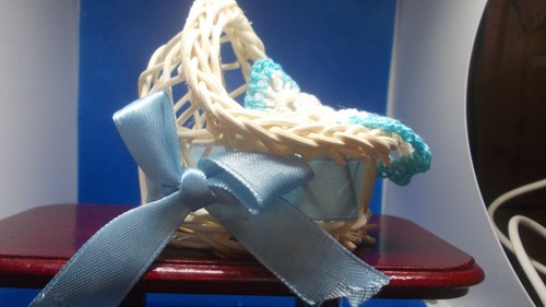 Wicker style moses - basket, for