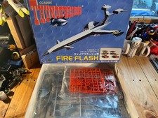 AOSHIMA Thunderbirds Classic Fire Flash with Elevator Cars 1/350