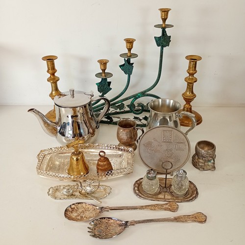 Assorted metalware items - metalware,