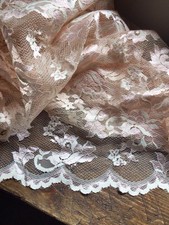 Peach Cream Chantilly Lace