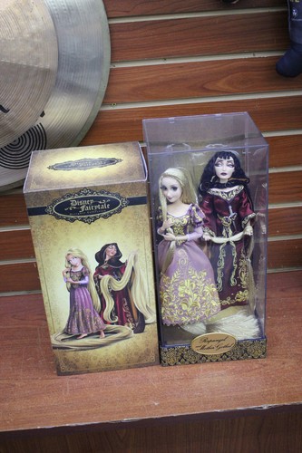Disney limited edition - disney,