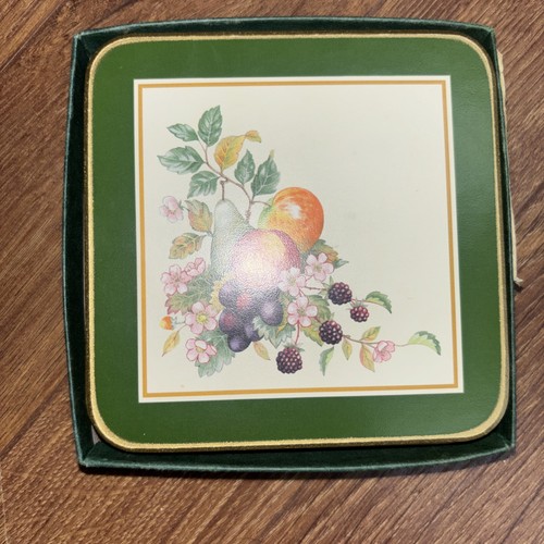 Cloverleaf laminated fruit - laminated,