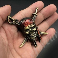 Bronze metal pirate skull - 3d,