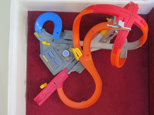Hot wheels tracks - wheels,