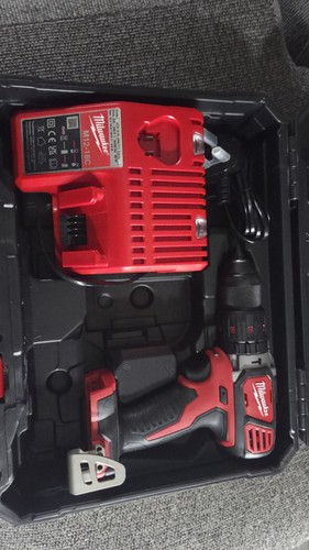 Milwaukee combi drill - , m18