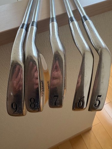 Titleist 690 forged irons - forged,