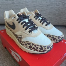 ✅️ Size 8.5 - Nike Air Max