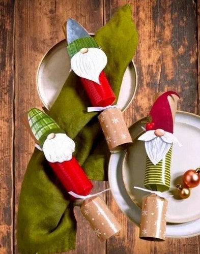 Gonk christmas crackers - 🌟,