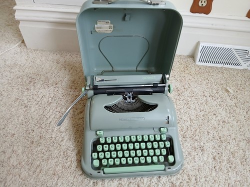 Vintage 1960s hermes media - hermes,