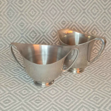 PICQUOT WARE MAGNAILIUM SUGAR BOWL & MILK JUG.