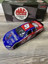 1:24 Bill Elliott #9 #9 Dodge / Spider-Man 2001 Intrepid R/T Mac Tools
