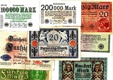 LOT OF 8 DIFFERENT BANKNOTES