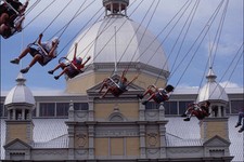721020 Kids Fly On Yoyo Ride At Central Canadian Exhibition Ottawa Canada A4 Pho