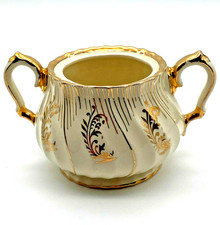 Vintage Twin-Handled Sadler