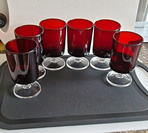 Arcoroc set red decorated - of, 6