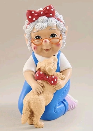 Mini grandma with dog - mini,
