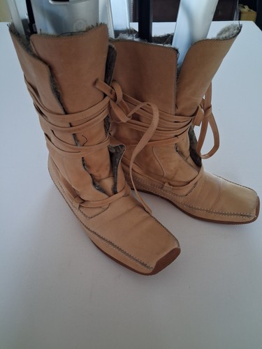 Moccasin boots beige - moccasin,