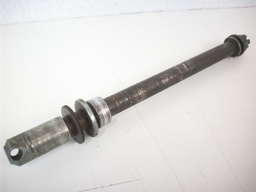Rear wheel axle rear