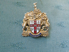 OLDER LNER LONDON & NORTH EASTERN RAILWAY COMPANY - NUMBERED ENAMEL PIN BADGE