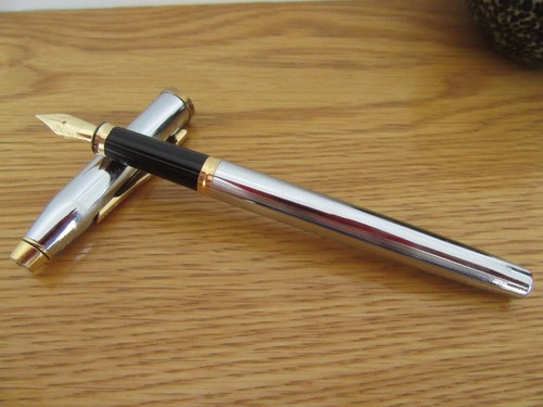 Cross fountain pen chrome and - pen,