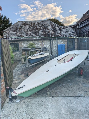 Double stacking dinghy trailer - dinghy,