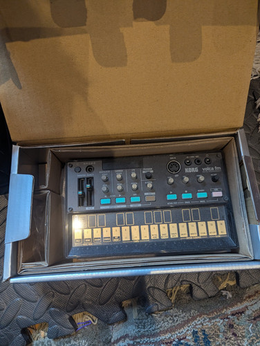 Korg volca digital fm - korg, 1