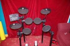  FREE POSTAGE  Yamaha DTX402K Electronic Drum Kit + Drumsticks,  Great Condition